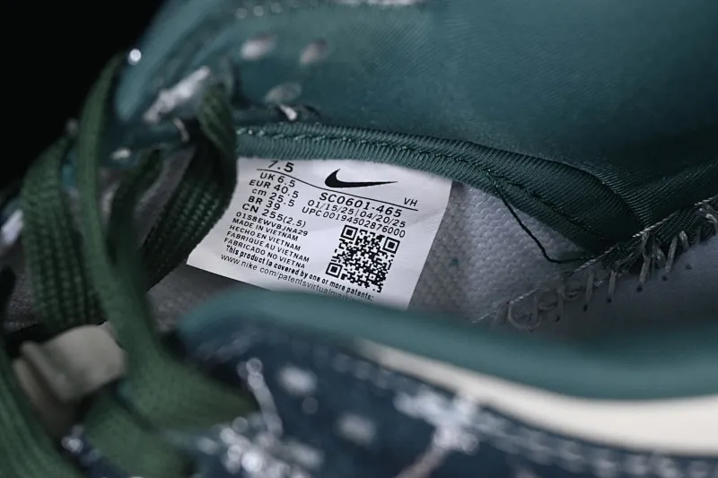 All categories Nk SB Dunk Series Nk SB Dunk Low High-end customized low-top sneakers Nike SB Dunk Low BAPE joint white army green Anniversary high-end customized low-top casual sneakers SC0601-465